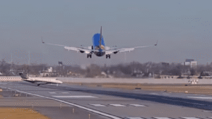 Passenger Flight Narrowly Escapes Collision With Private Jet In Chicago 300x169