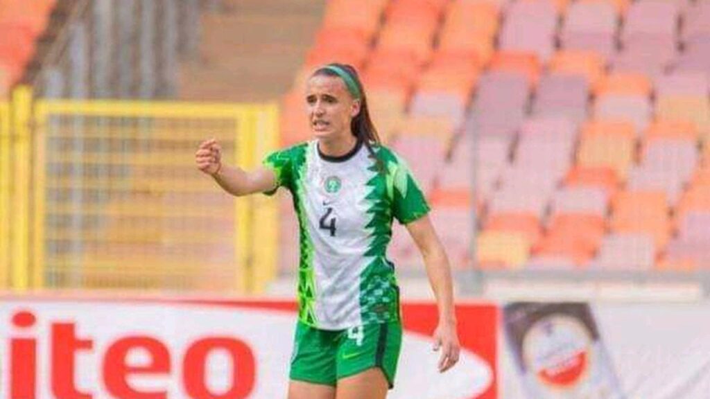 Plumptre pens new contract with Al-Ittihad Ladies