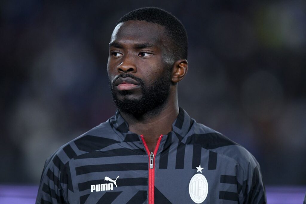 Transfer: Fikayo Tomori set to leave AC Milan for Chelsea's EPL rivals
