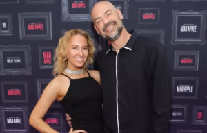 Actor Aaron Goodwins Wife Arrested For Allegedly Hiring Hitman To 300x194