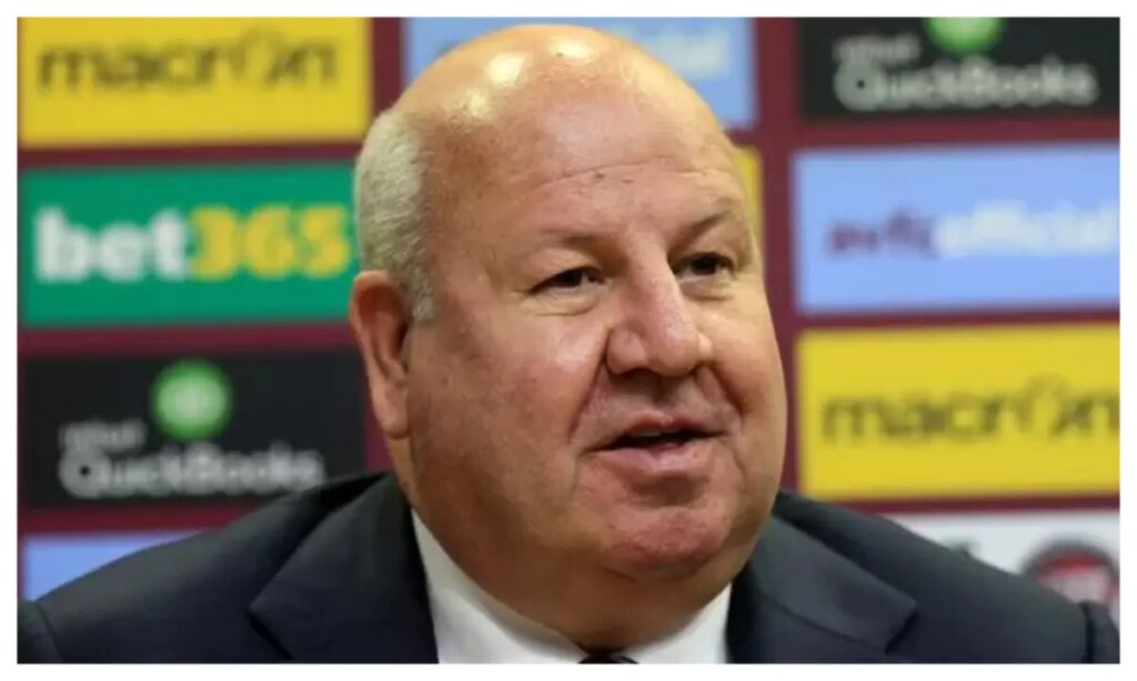 'It’s embarrassing' - Former Everton CEO, Wyness hits out at Man United over latest decision