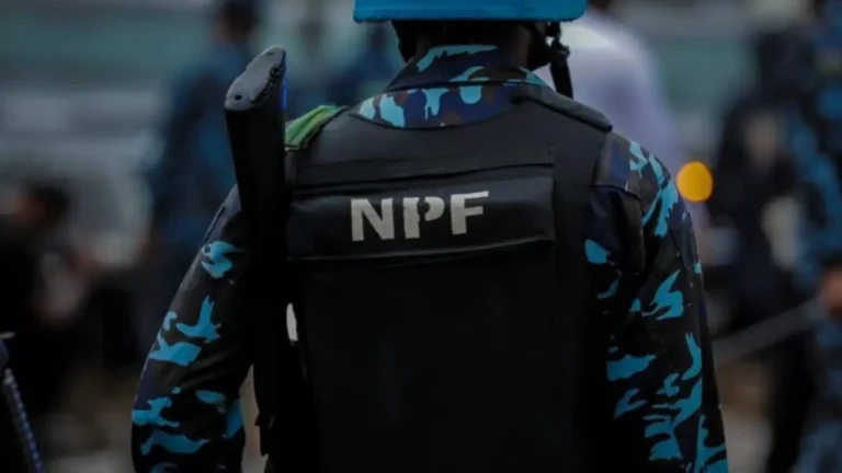 Mob attacks police officer in Jos over seized hard drugs