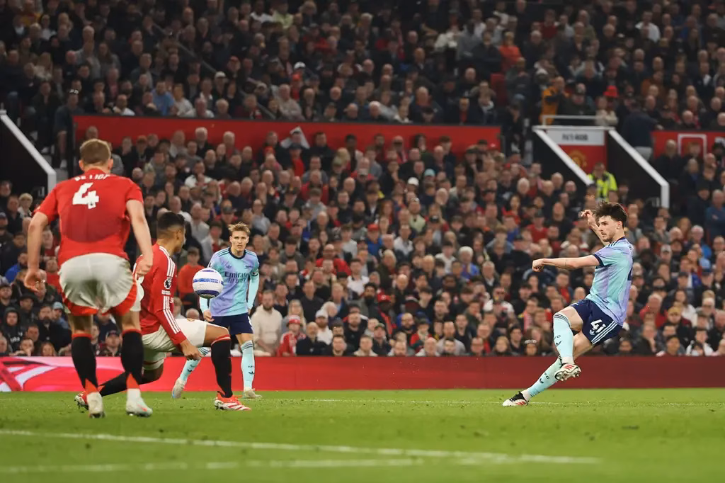 Title race over - Merson reacts to Arsenal's 1-1 draw with Man Utd