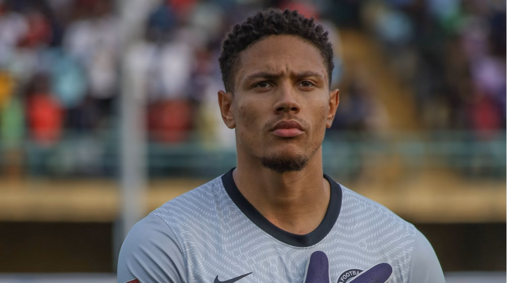 Transfer: Bournemouth line up move for Maduka Okoye