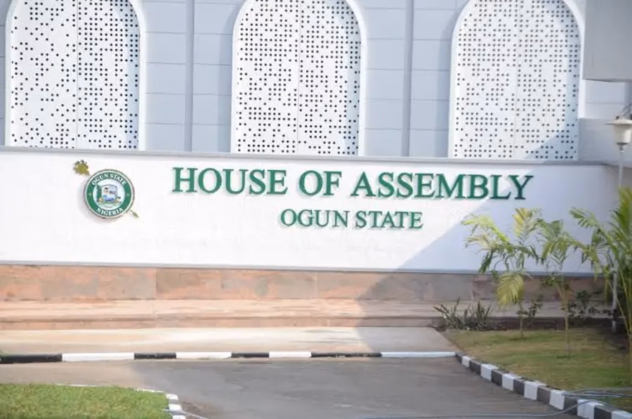 Ogun Assembly restrains chief from parading himself as monarch Ogun Assembly restrains chief from parading himself as monarch