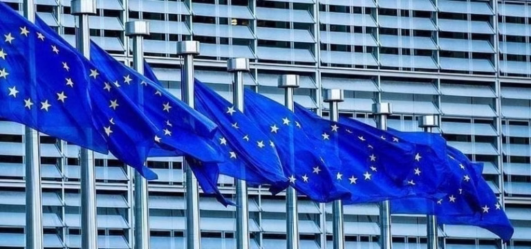 War: EU leaders meet to counter Russia after deadly attack on Sumy as Zelenskyy invites Trump