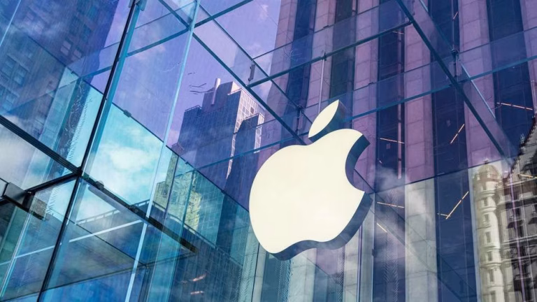 Apple slapped with $93,000 LGBTQ propaganda fine in Russia — RT Business News
