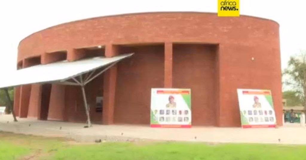 Thomas Sankara’s mausoleum opens to honor revolutionary leader