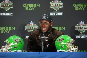 Cowboys Rookie Jaydon Blue Praises First Round Pick Tyler Bookers Leadership Scaled 300x200