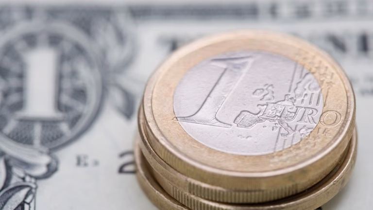 Euro could dethrone US dollar – ECB — RT Business News