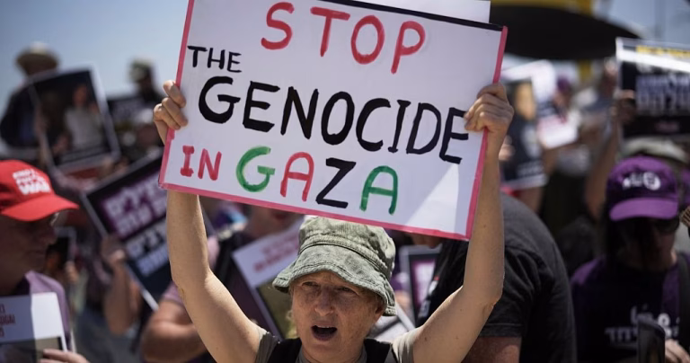 Israeli protesters gather near border with Gaza to demand end to war