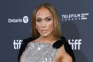 Jennifer Lopez Sued For 300000 For Posting Her Photos Without 300x200