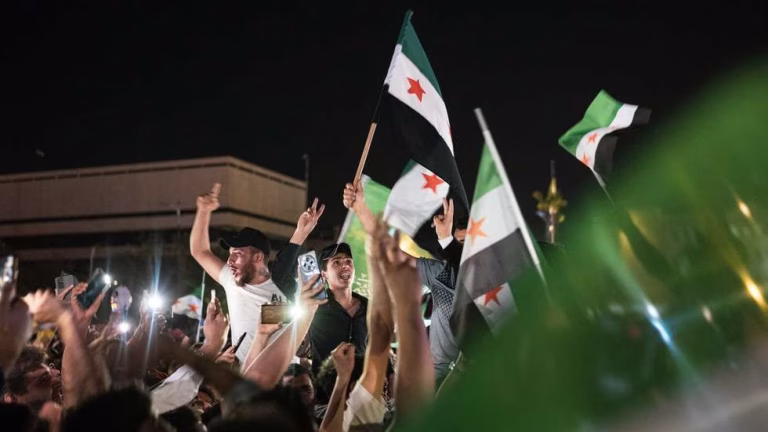 Trump vows to lift sanctions on Syria — RT World News