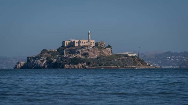 Trump wants to reopen Alcatraz — RT World News