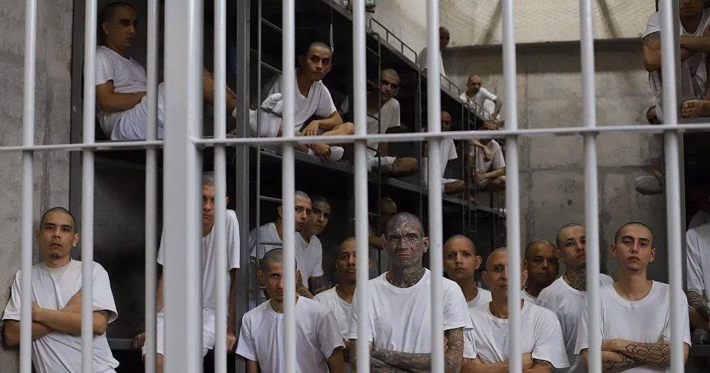 UN warns U.S. deportations of Venezuelans to El Salvador