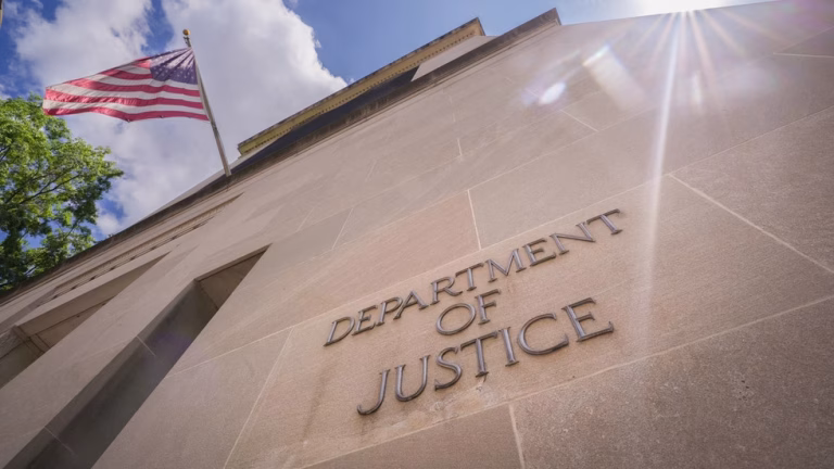 Pentagon employee arrested for trying to leak secrets over Trump grievances — RT World News