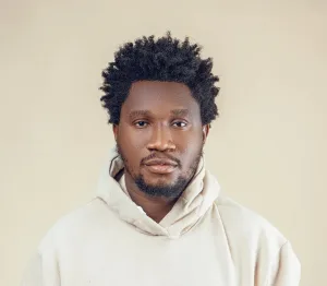 Skitmaker Nasboi survives car accident