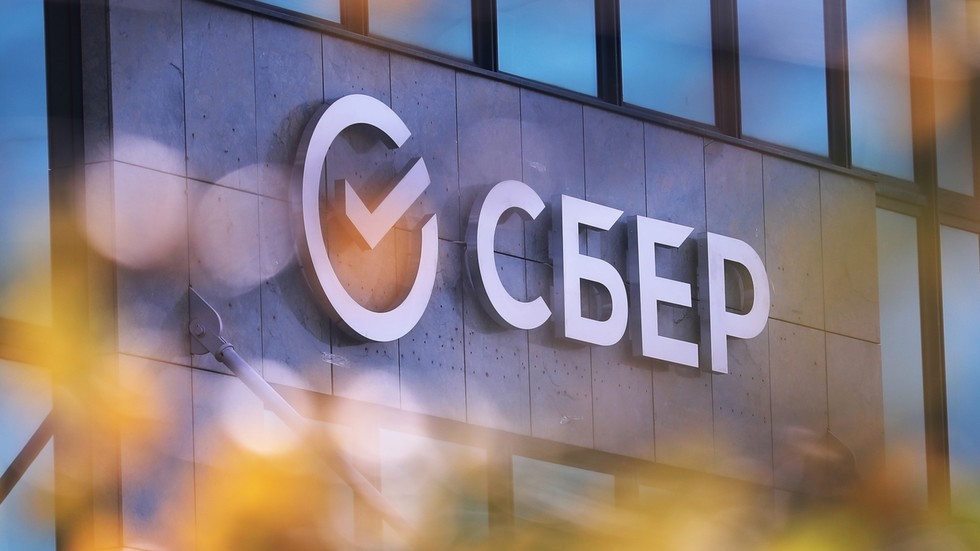 Russia’s Sber launches Bitcoin-linked bonds — RT Business News