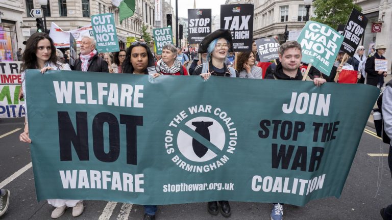 Thousands rally in London demanding ‘Welfare Not Warfare’ (VIDEOS) — RT World News