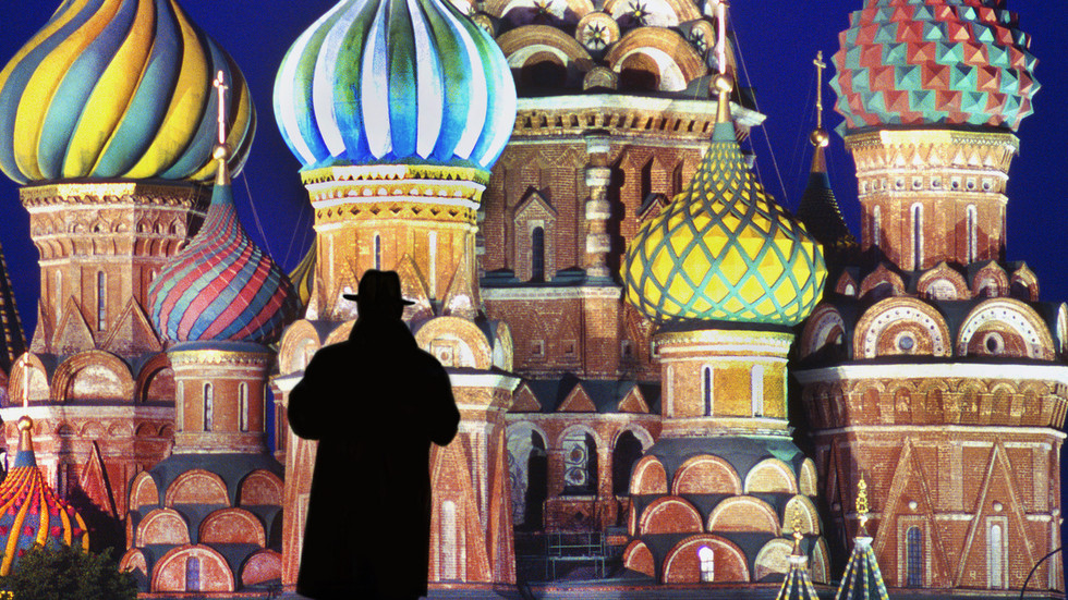 UK wasted 20 years searching for ‘Russian mole’ in MI6 – Guardian — RT World News