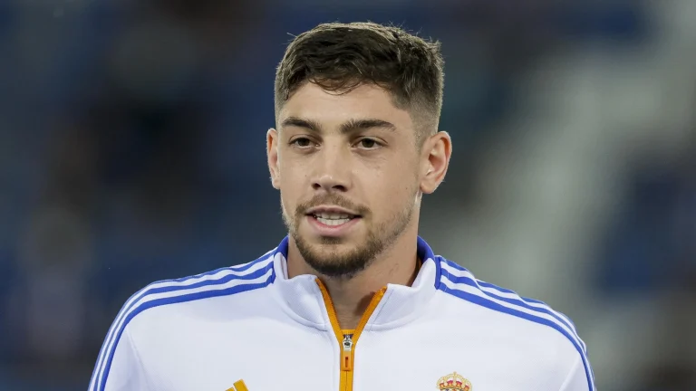 Real Madrid: Valverde differentiates between Alonso, Ancelotti