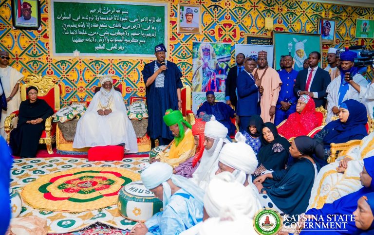 Emir of Daura orders First Lady, other guests to chant "Tinubu, Tinubu, Tinubu in 2027" — Daily Nigerian