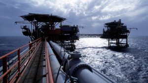 Drilling rig capsizes in Gulf of Suez – Cairo — RT World News
