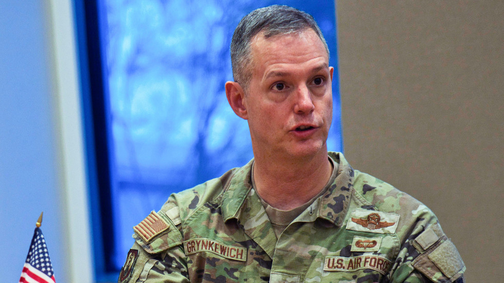 Top NATO commander gives update on Patriots for Ukraine — RT World News