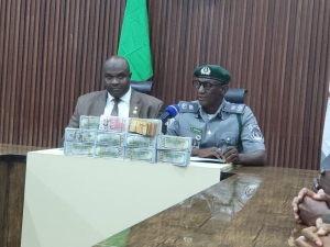 Kano court jails fraudster for undeclared $420,900, £5,825, CFA3,946,500 — Daily Nigerian
