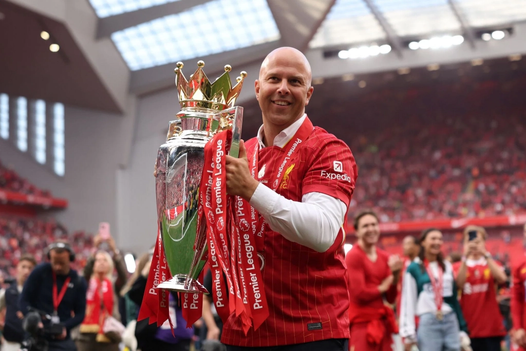 Liverpool's Arne Slot May Promote Teen Ngumoha If Diaz, Nunez Liverpool FC v Crystal Palace FC - Premier League - Source: Getty