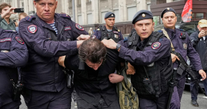 New law to punish Russians who search online for 'extremist' content