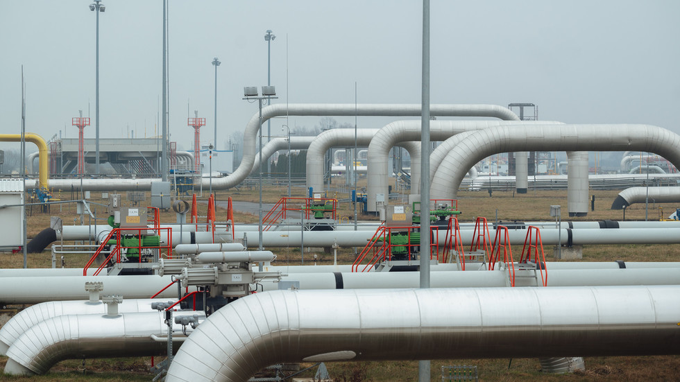 Slovak state gas firm eyes full Russian supply – Bloomberg — RT World News