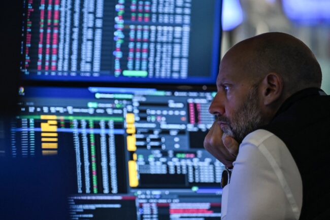 Stock Markets Fall As Trade Relief Fades, Eyes On Data, Earnings