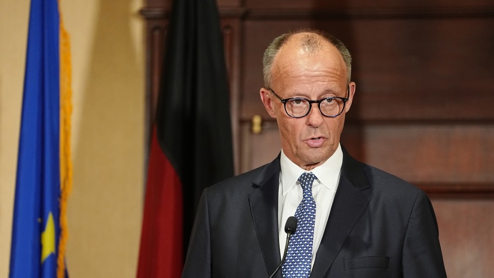 Germany’s Merz weighs in on Ukrainian territorial concessions — RT World News