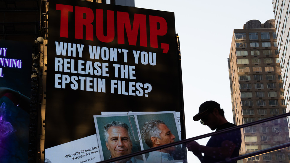 Epstein didn’t kill himself – Maxwell — RT World News