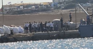 27 migrants drown off Lampedusa, dozens rescued
