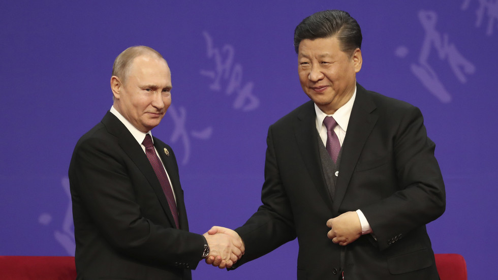 Putin Updates Xi on US Envoy Ukraine Talks Ahead of Putin and Xi discuss Ukraine ahead of expected Russia-US summit — RT World News