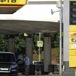 Russia extends gasoline export ban amid shortages, price surge