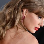 Gaylor Swift subreddit goes private after Taylor's engagement, lots of mocking
