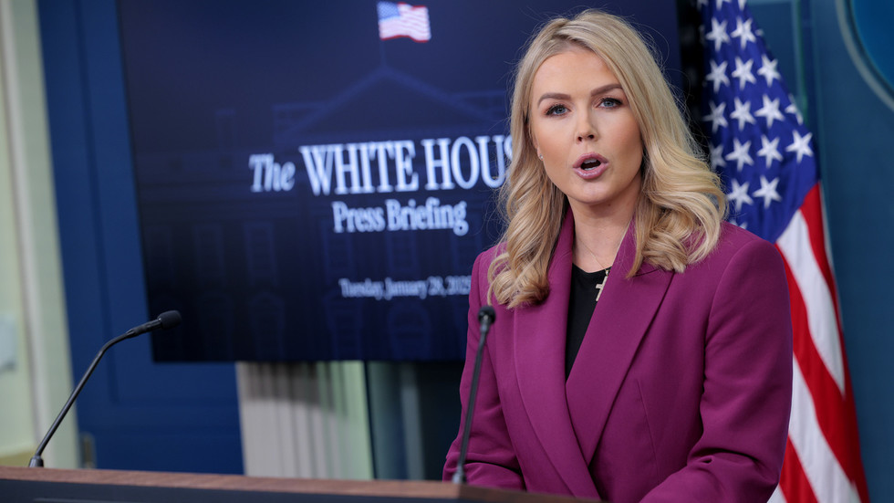White House teases Trump visit to Russia — RT World News