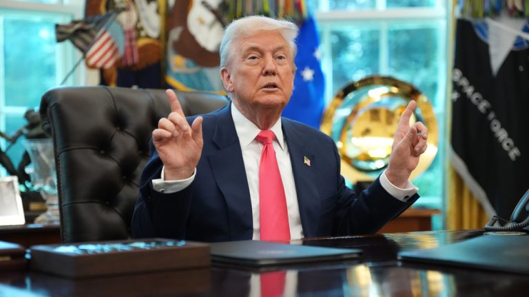 Trump in favor of territorial concessions by Ukraine – media — RT World News