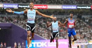 Collen Kebinatshipi leads Botswana to glory in men's 400m final