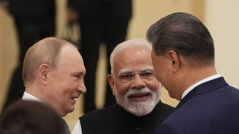 Can India and China finally bridge their deep divides? — RT World News