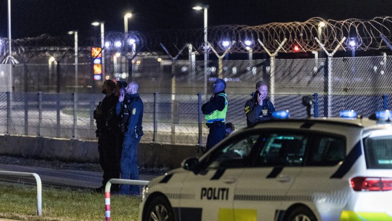 Mystery drones spotted near Danish airbase hosting F-35 jets — RT World News