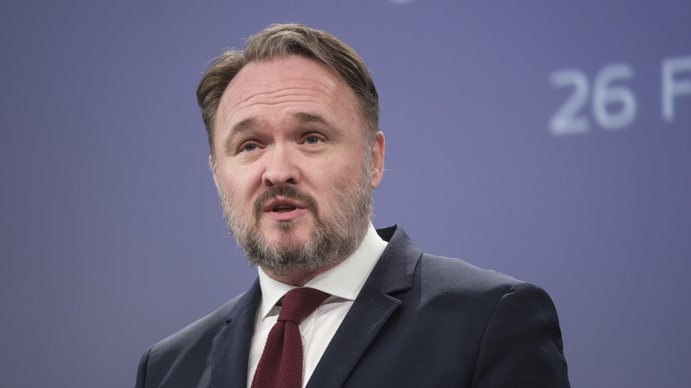 EU energy chief demands permanent ban on Russian imports — RT World News