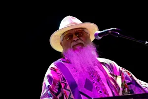Brazilian jazz musician Hermeto Pascoal dies at 89