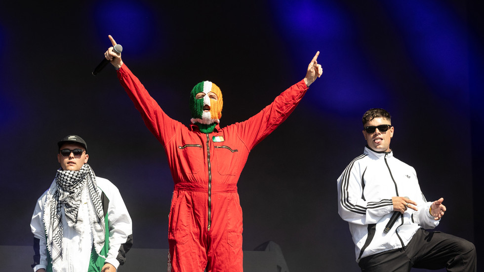 Pro-Palestine Irish rappers to sue Canadian MP — RT World News