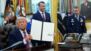 Trump orders name change for Department of Defense — RT World News