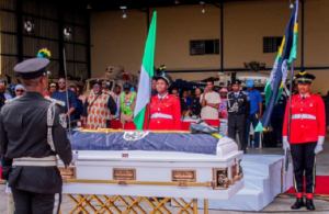 Arase 523x340 1 300x195