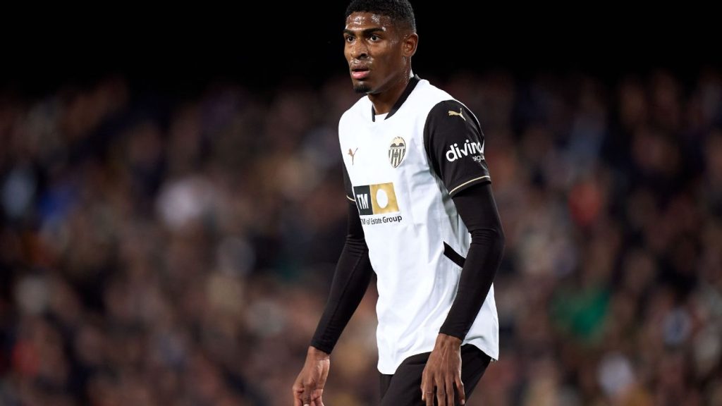EPL: 'He's a beast' - Cristhian Mosquera credits Arsenal teammate for improving him